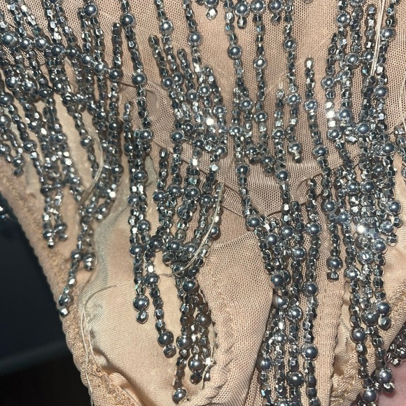 Silver sequined leotard dance costume, SIZE:M - Picture 4 of 5